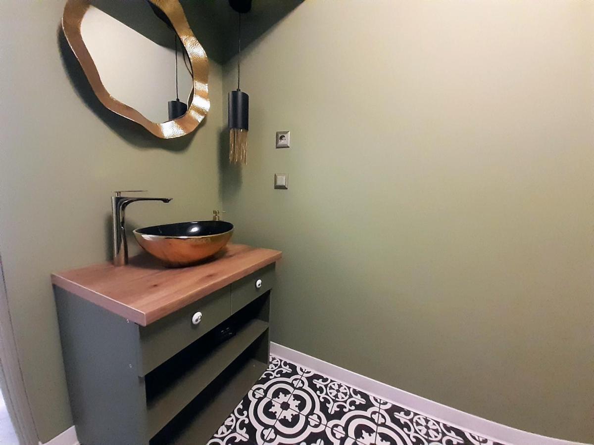Magic Green Studio Hunedoara Apartman Kültér fotó